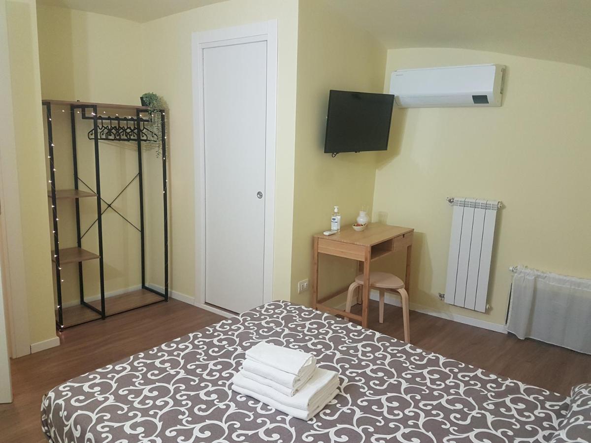 Rega Holiday House Неаполь Экстерьер фото